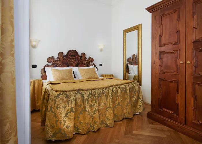 Charles Bridge PalaceHotel Prag